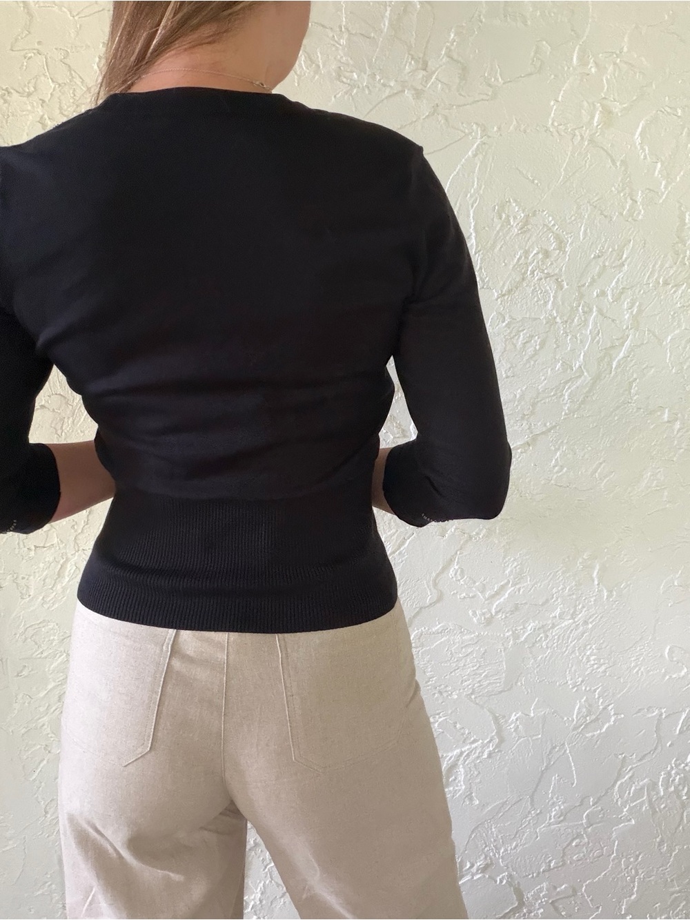 Cache Black Embroidered V-Neck Cardigan with White Floral Detail - Picture 3 of 5